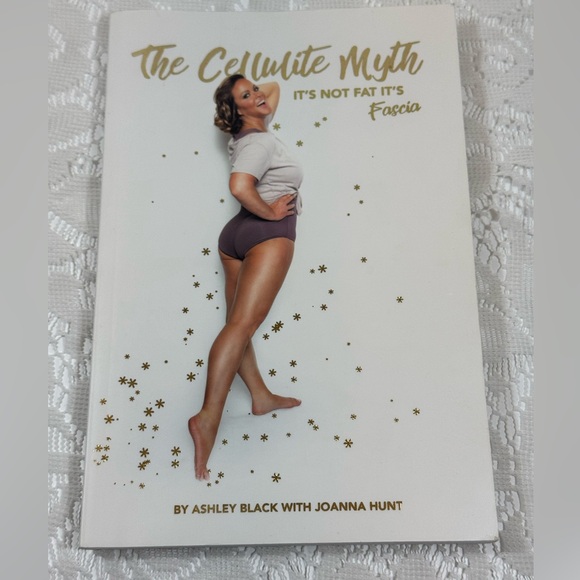 The Cellulite Myth book by Ashley Black with Joanna Hunt - Picture 2 of 4